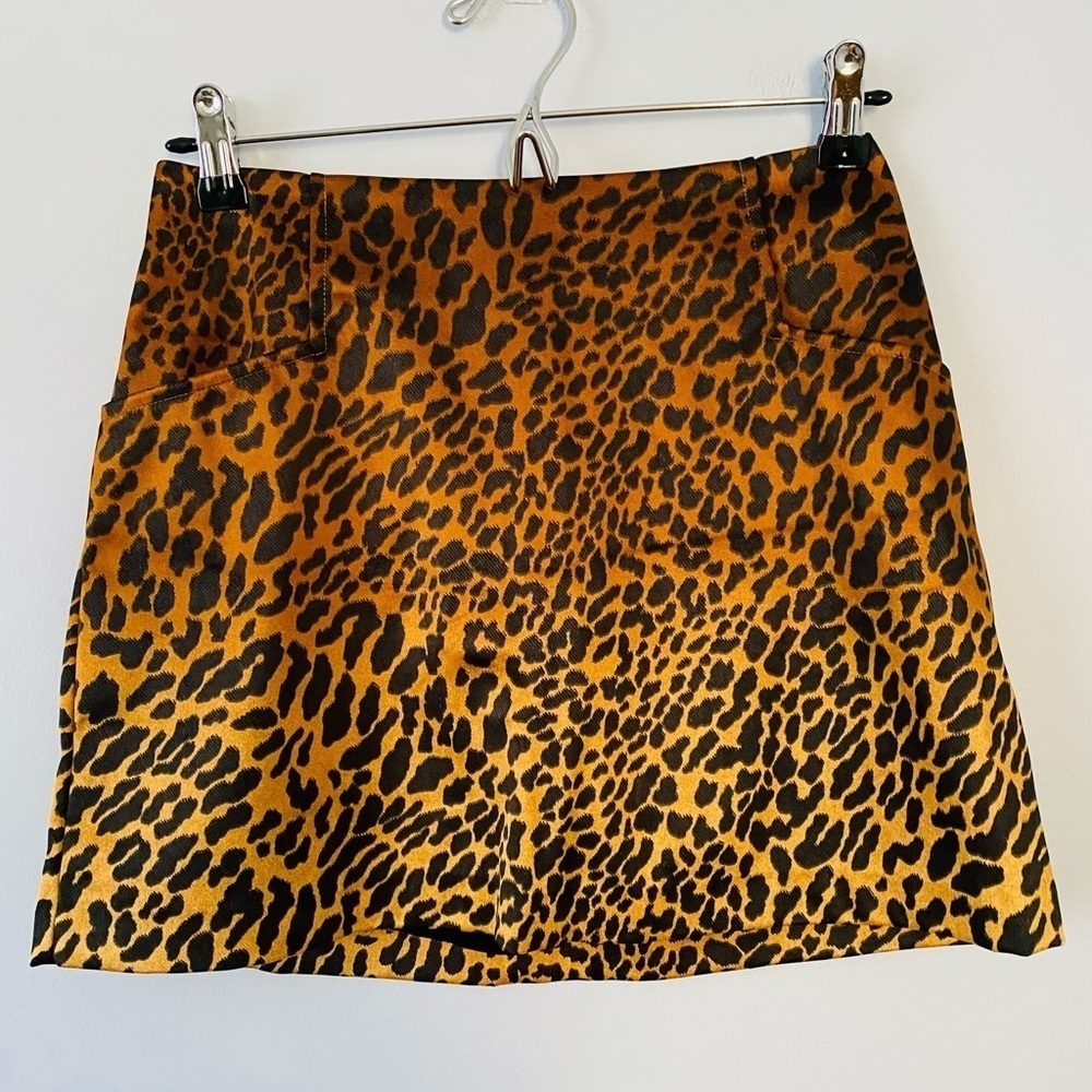 Urban Outfitters Ecote Size 2 Ombre Tan Leopard Print Mini A-Line Skirt Lined